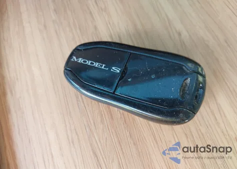 2018 Tesla Model S 100D/75D/P100D из США, поврежденный, VIN 5YJSA1E2XJF270264